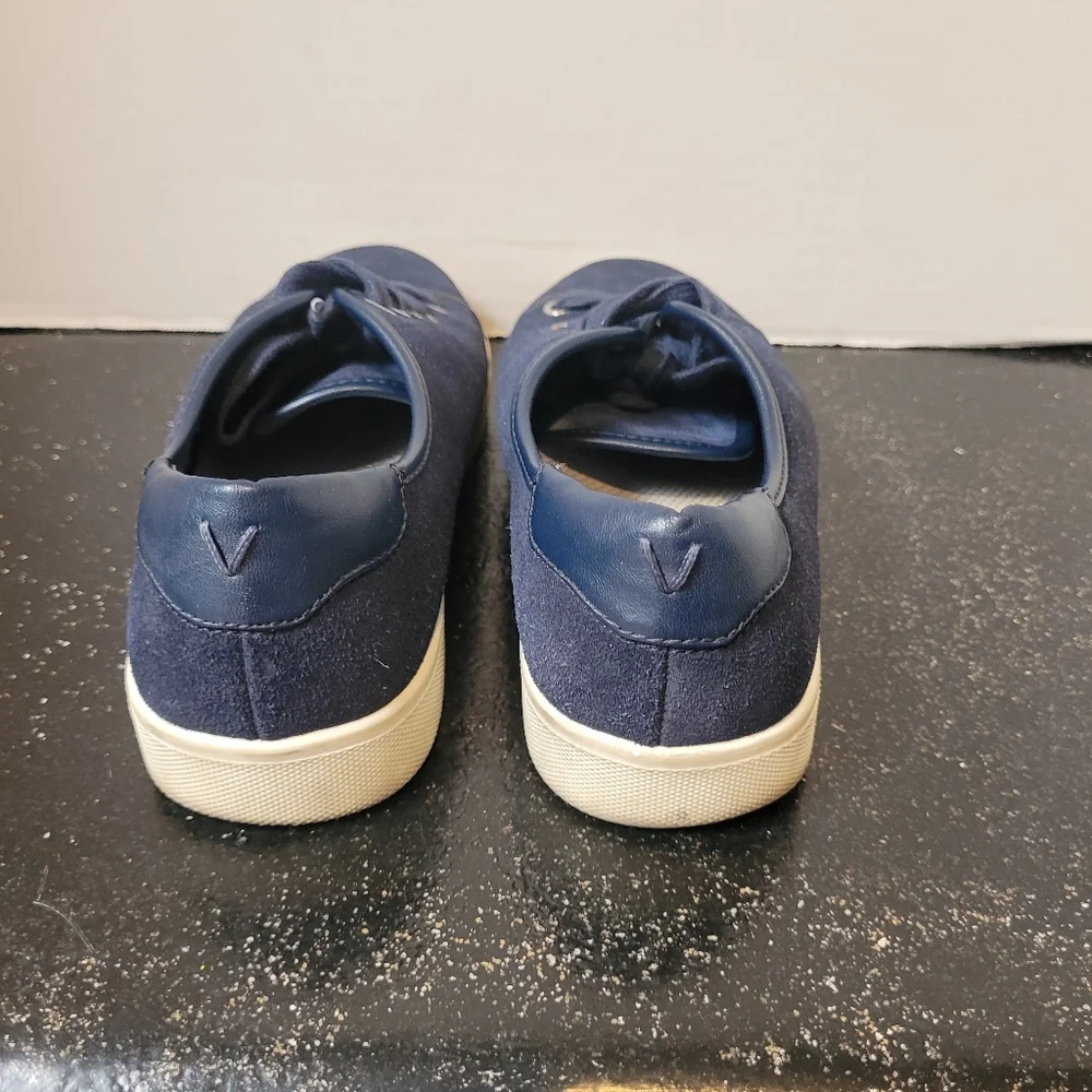 Vionic Brinley Navy Sneakers